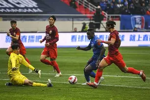 开云体育app-清晨上海申花备战NBA常规赛，扳平良机细节曝光，球迷炸锅，年轻球员得到机会的简单介绍