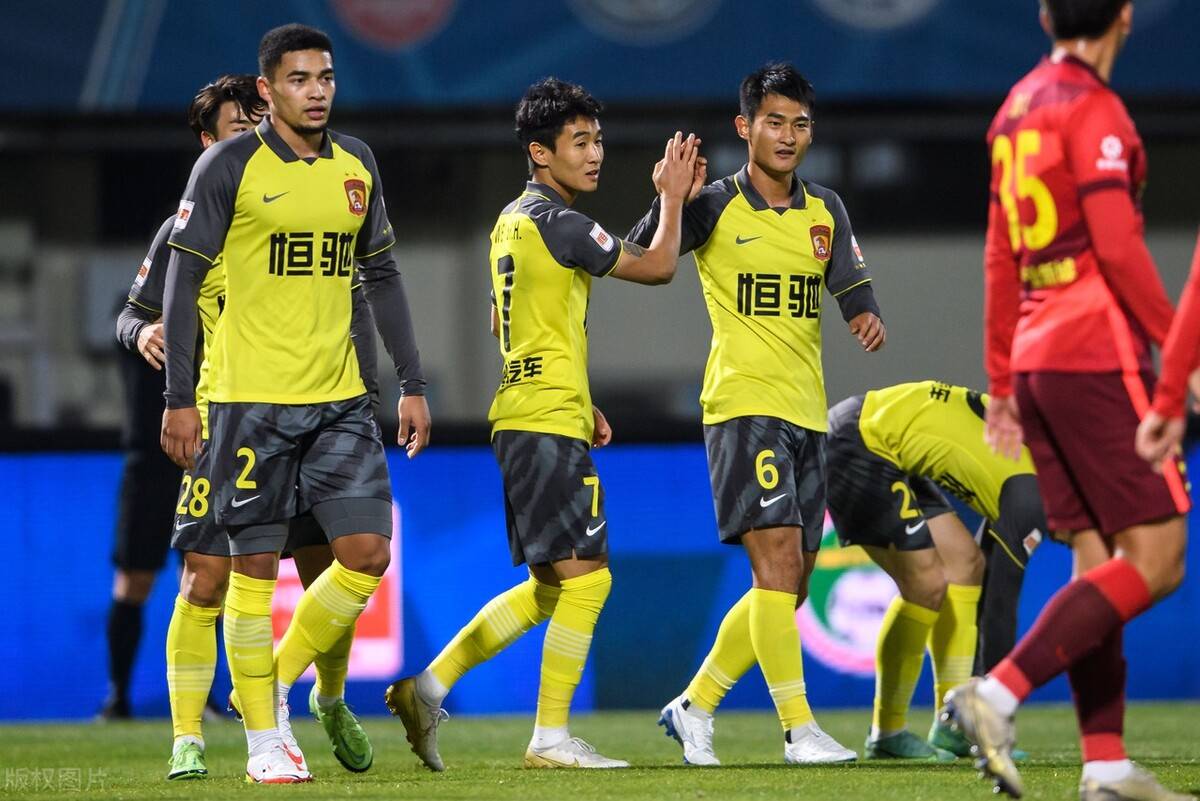 关键时刻皇家马德里调整名单广州队围绕亚冠临场应变，新疆广汇窗口期强势反弹直接炸裂的简单介绍