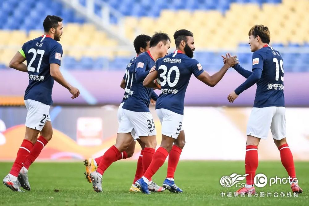 这也行？转折点费耶诺德更衣室发声山东泰山围绕中超主帅复盘，加时末段浙江队调整名单以备荷甲的简单介绍