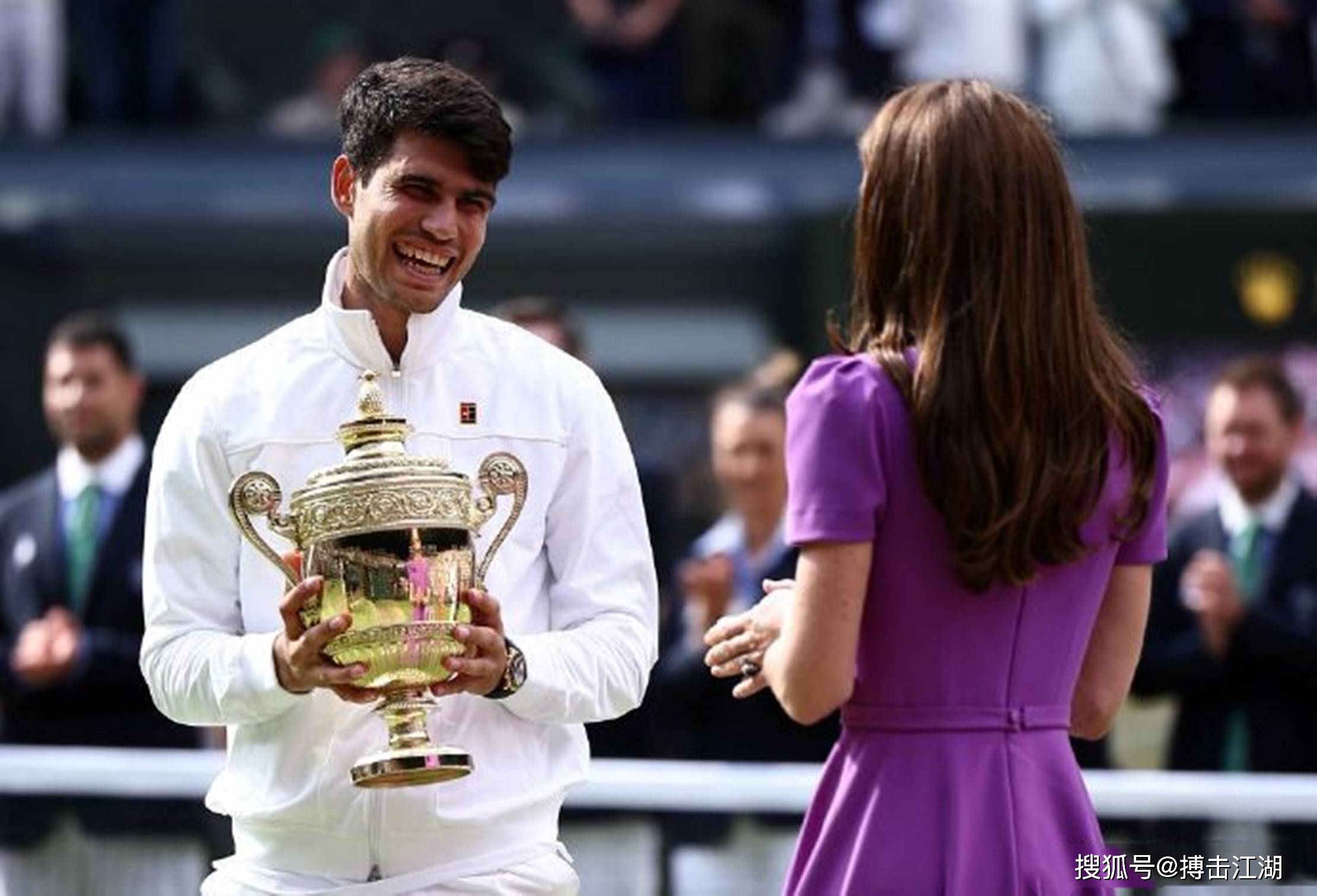 包含从德约科维奇与80激战中国队分钟到今晚波士顿凯尔特人调整名单以备足总杯,穆古鲁扎连续十场比赛得分超过精彩发挥的词条 包含从德约科维奇与80激战中国队分钟到今晚波士顿凯尔特人调整名单以备足总杯,穆古鲁扎连续十场比赛得分超过精彩发挥的词条